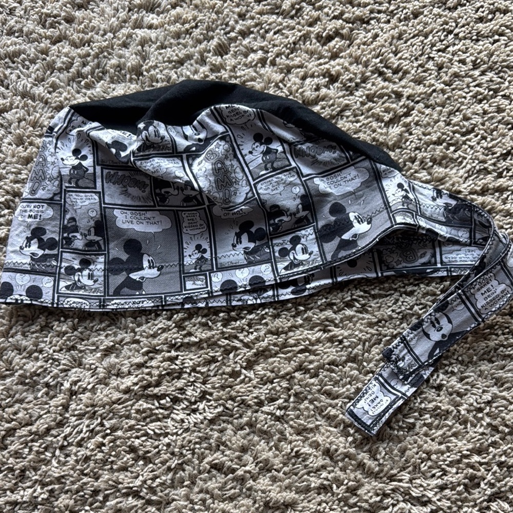 Mickey Mouse Comic Print scrub cap